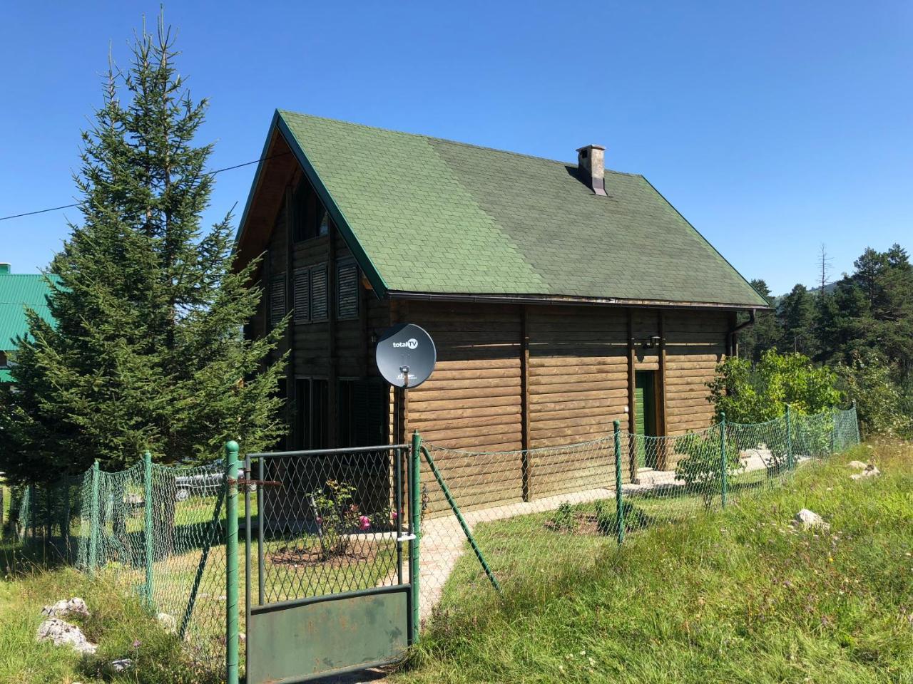 Kuca U Borju - House In Pines Lejlighed Žabljak Eksteriør billede